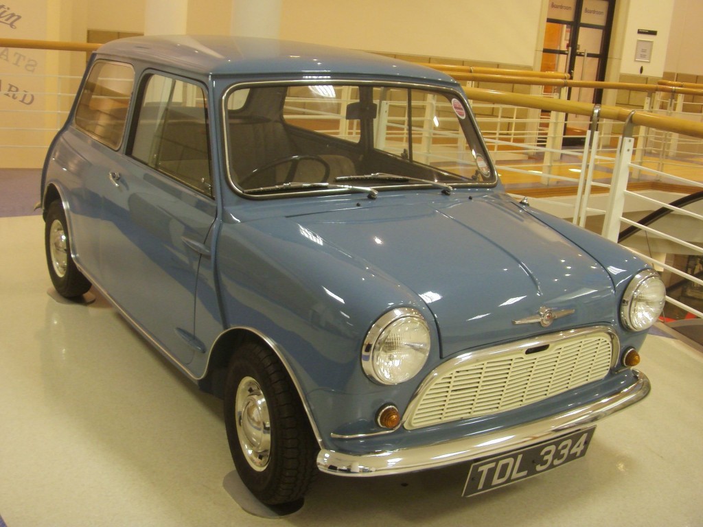 1959_Morris_Mini-Minor_Heritage_Motor_Centre,_Gaydon
